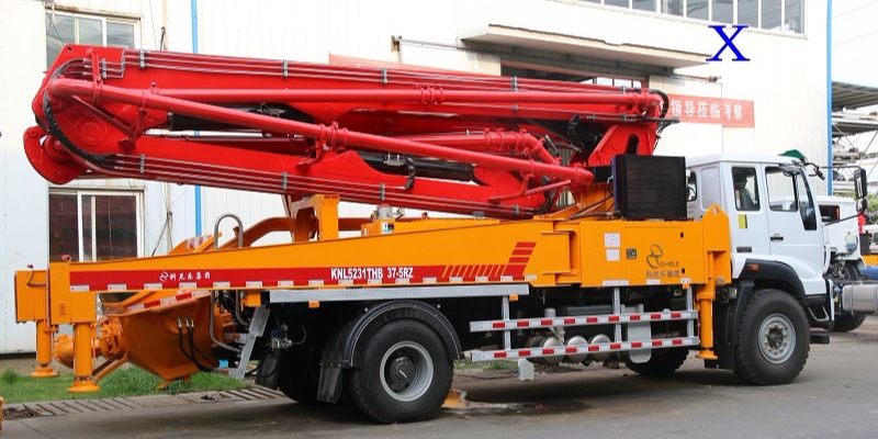 小型混凝土泵車年終維護(hù)技巧知多少——科尼樂(lè)