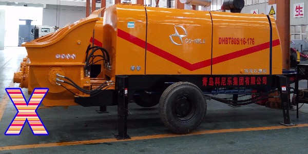 混凝土泵卸料門打開后，把密封表面及密封圈部位清洗干凈的必要性