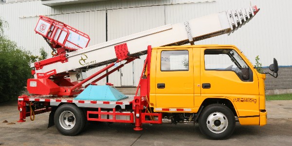 C1駕照也能開(kāi)！32米科尼樂(lè)云梯車(chē)，高空作業(yè)全能王，為效率與安全加碼！