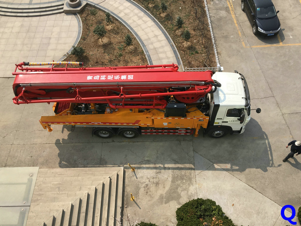 小型混凝土泵車，科尼樂小型泵車，天泵，混凝土泵車，