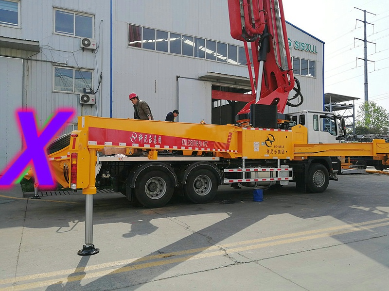 青島小型混凝土泵車價格 (6)