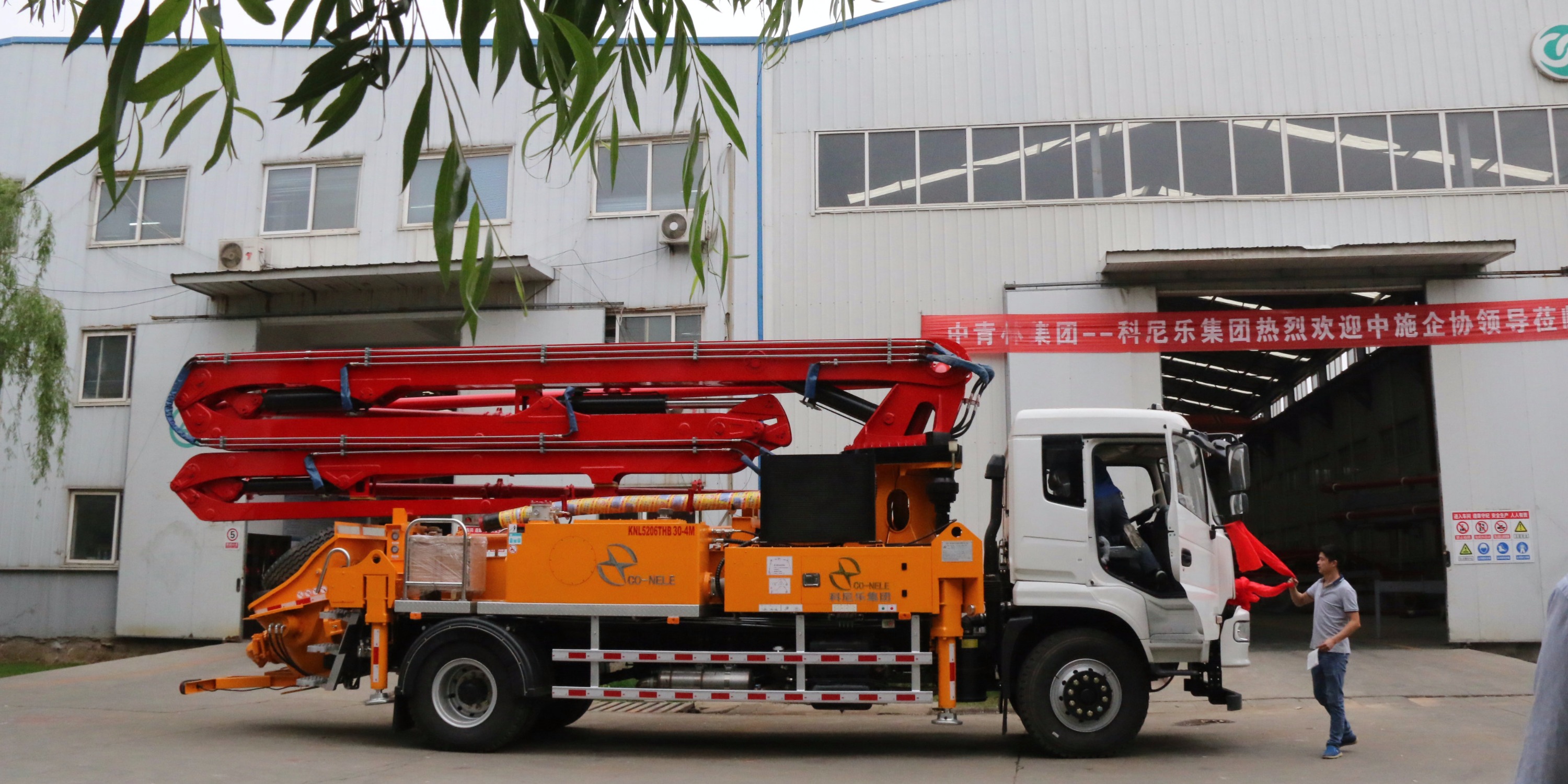 小型泵車(chē)潤(rùn)滑油有哪些作用呢？