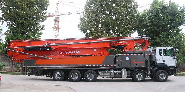 伸展布料桿應按出廠說明書的順序進行