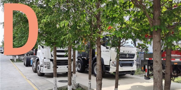 泵車(chē)到施工現(xiàn)場(chǎng)后打泵前應(yīng)做哪些準(zhǔn)備工作