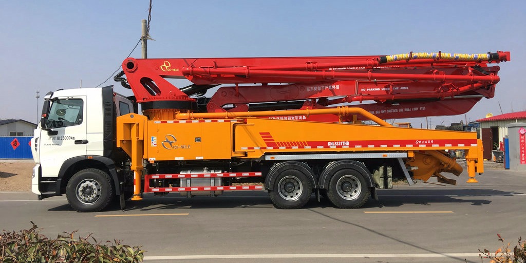 更換小型泵車的液壓油需要注意什么